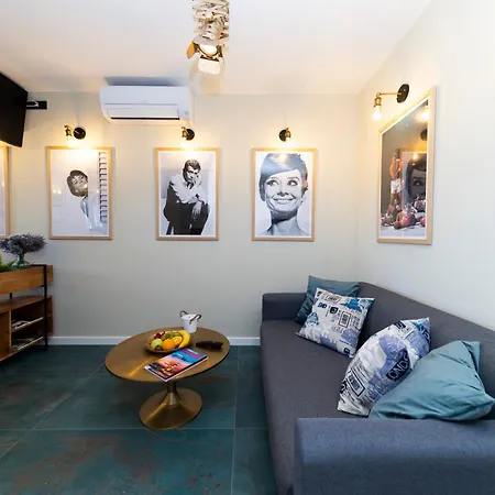 Anabella Ii * Задар